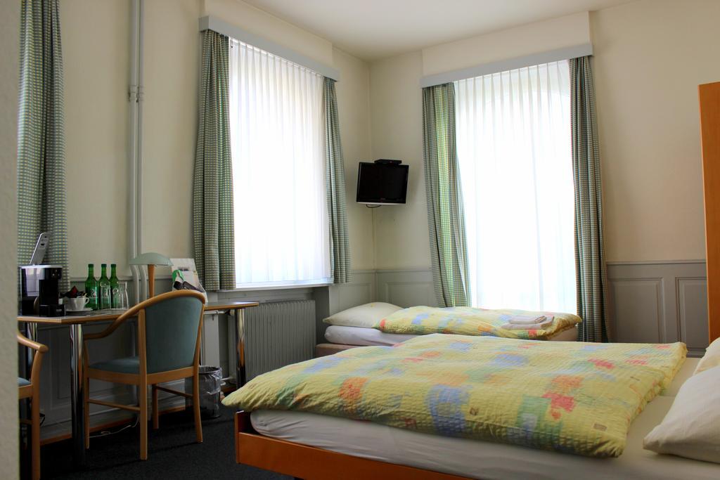 Hotel Muenchnerhof Basel Bagian luar foto