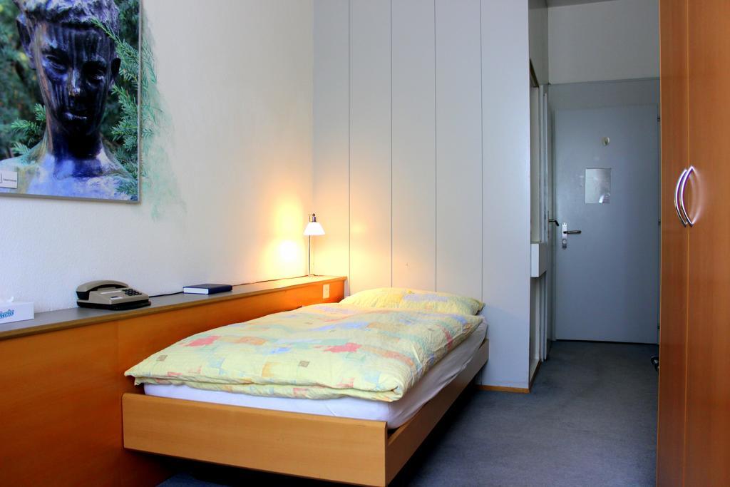 Hotel Muenchnerhof Basel Bagian luar foto